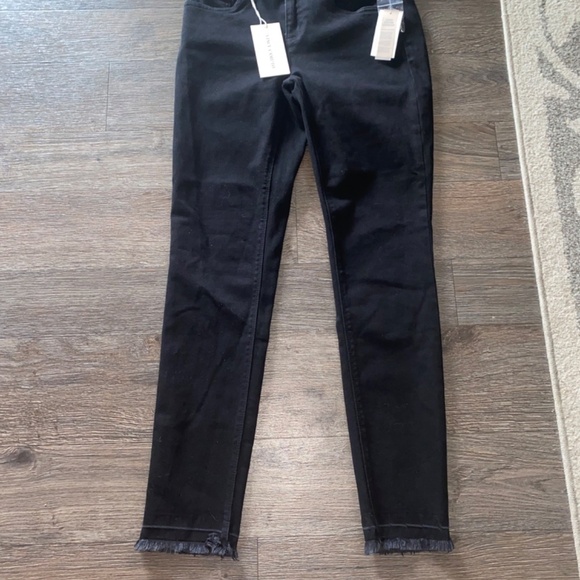 NWT Vince Camuto size 27/4 black denim ankle pants - Picture 6 of 10